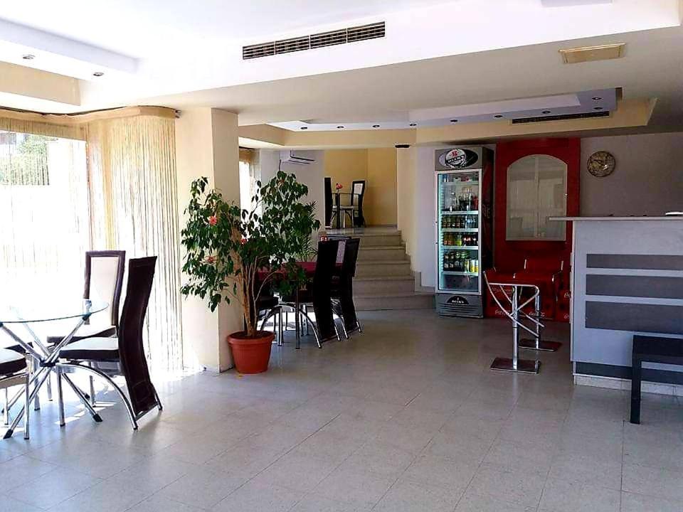 Хотел Дани ساندانسكي المظهر الخارجي الصورة